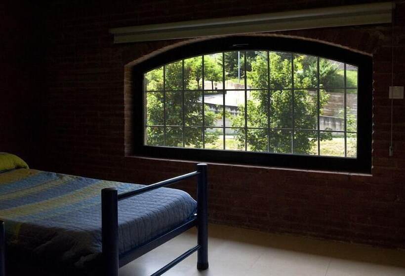 Alberg Sant Joan De Les Abadesses Xanascat