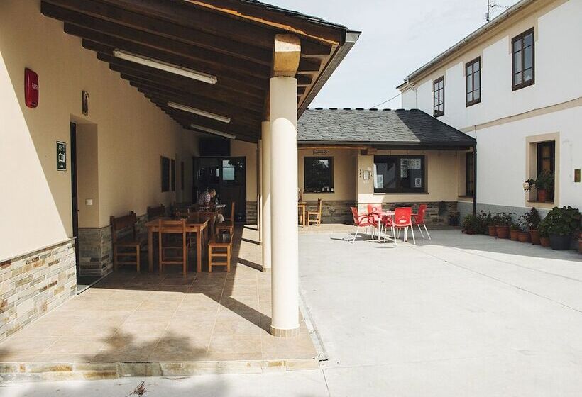 Albergue Camino Norte   Hostel