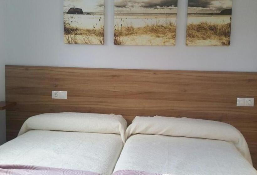 Albergue Camino Norte   Hostel