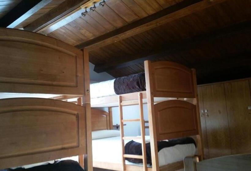 Albergue Camino Norte   Hostel