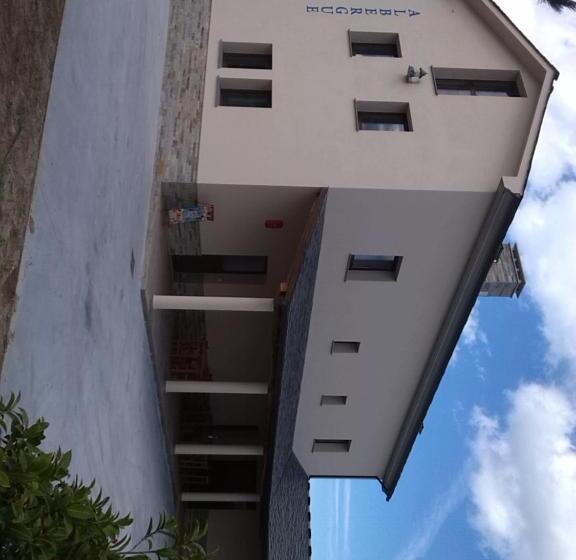 Albergue Camino Norte   Hostel