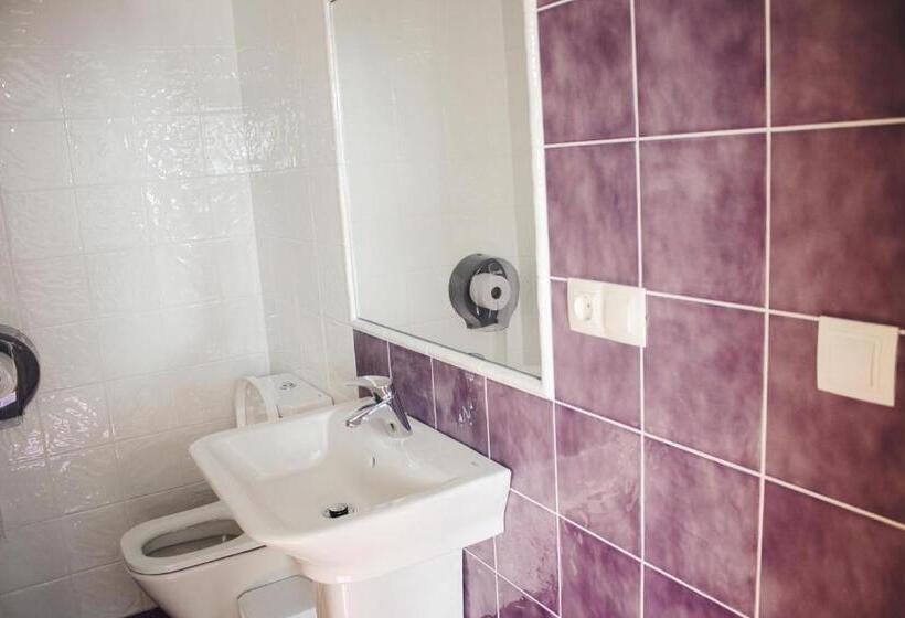 Albergue Camino Norte   Hostel