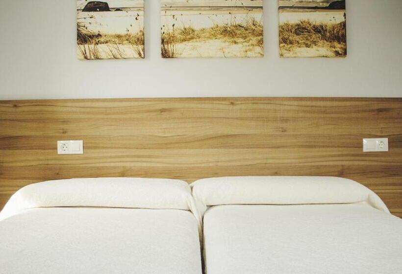 Albergue Camino Norte   Hostel