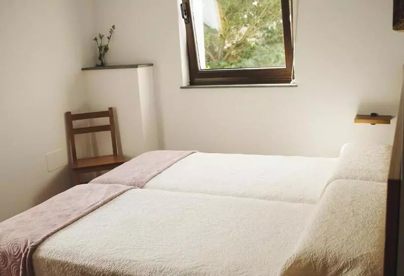 Albergue Camino Norte   Hostel