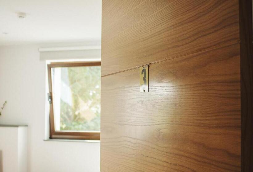 Albergue Camino Norte   Hostel