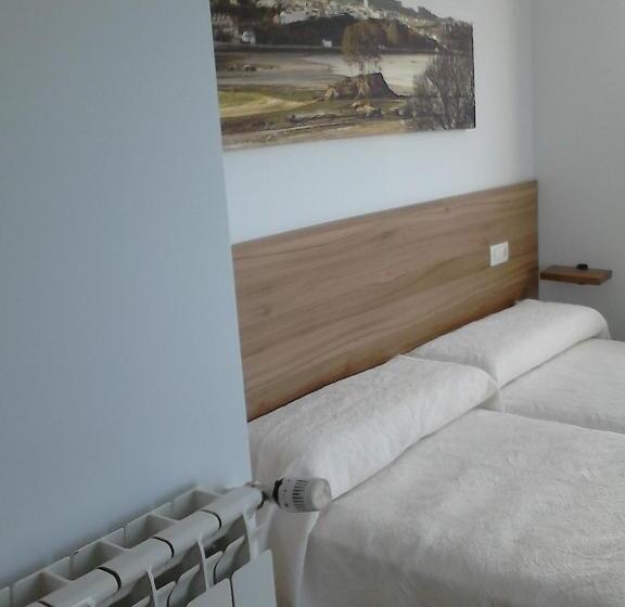 Albergue Camino Norte   Hostel