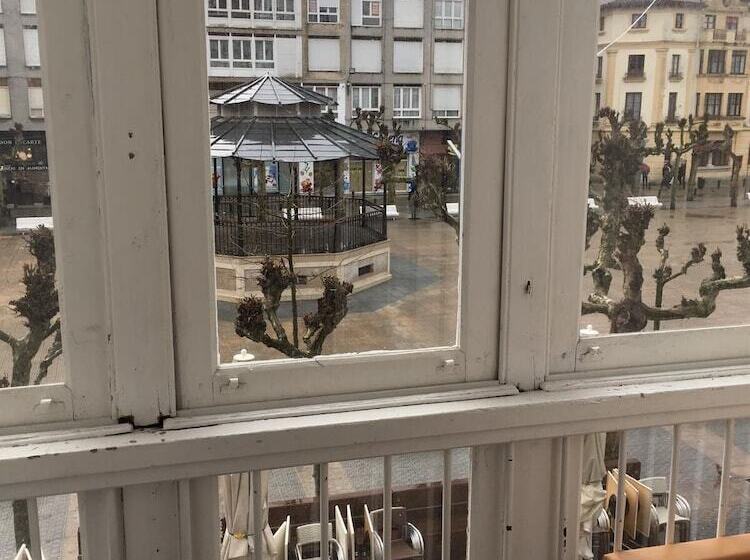 Albergue De Peregrinos La Bilbaina   Hostel