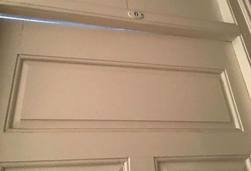 Albergue De Peregrinos La Bilbaina   Hostel