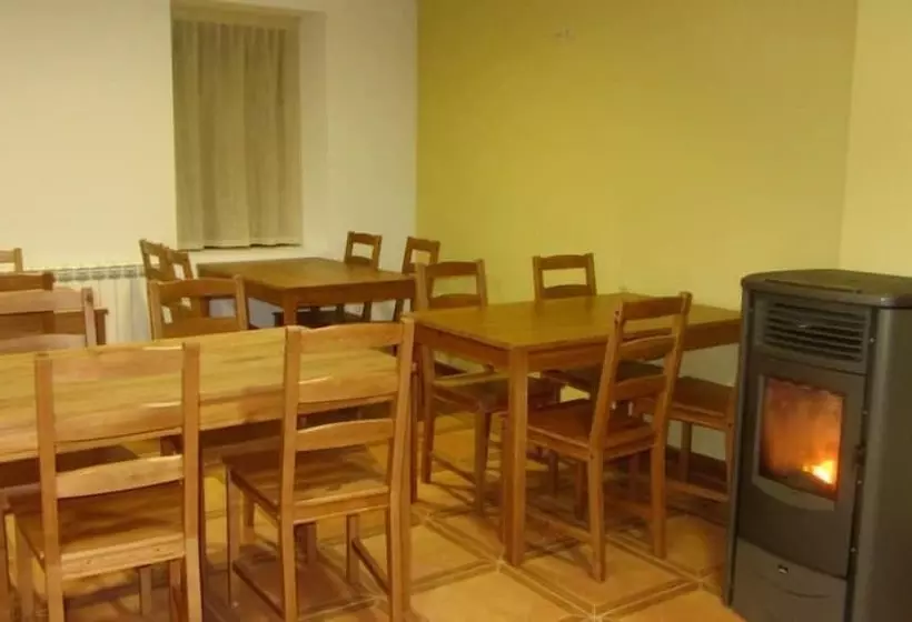 Albergue De Yebra