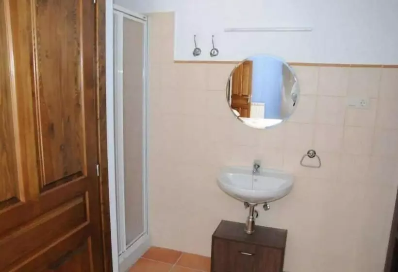 Albergue De Yebra