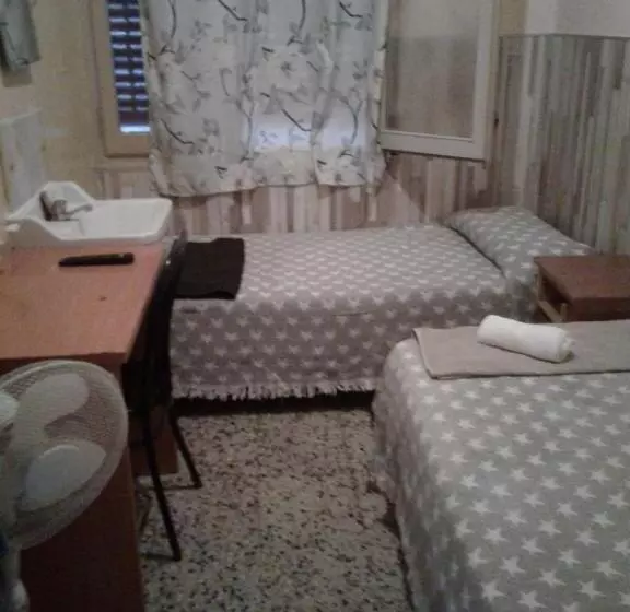 Retkeilymaja Pension Suiza