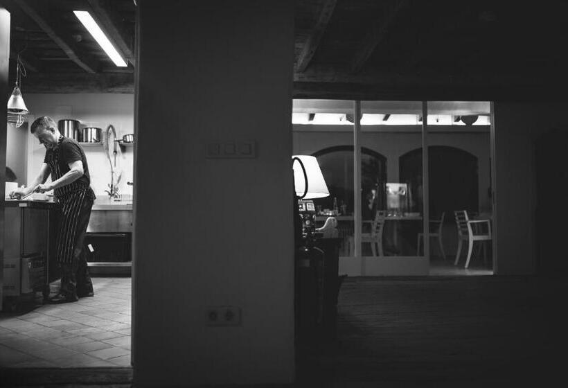 B&b La Rectoria De Sant Miquel De Pineda