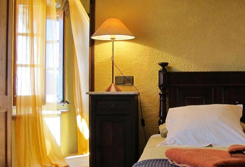 مبيت وإفطار Can Vila