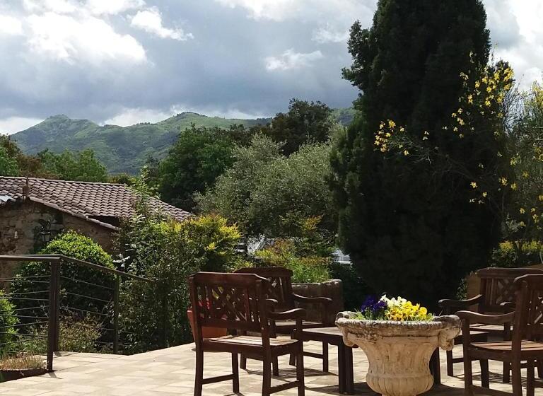 مبيت وإفطار Can Vila