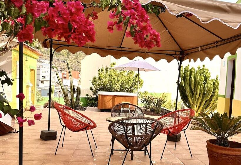 تختخواب و صبحانه Casa Regina Tenerife