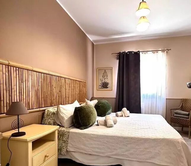 تختخواب و صبحانه Casa Regina Tenerife