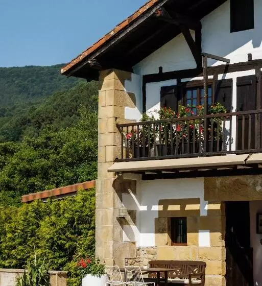 ベッドアンドブレックファースト Casa Rural Arotzenea
