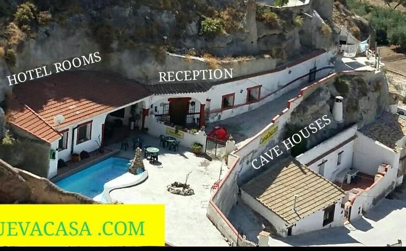 צימר Cuevacasa Cave Retreat Secluded Location With Mountain Views