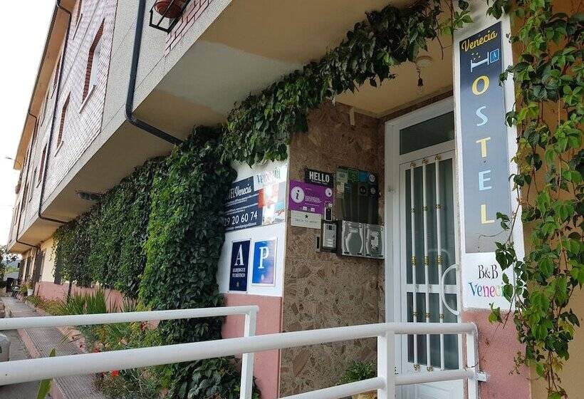 تختخواب و صبحانه Venecia Bed&breakfast