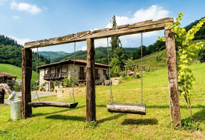 בית מלון כפרי Casona De El Castaniu