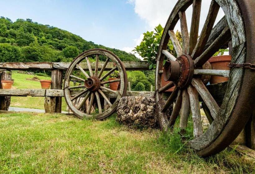 בית מלון כפרי Casona De El Castaniu