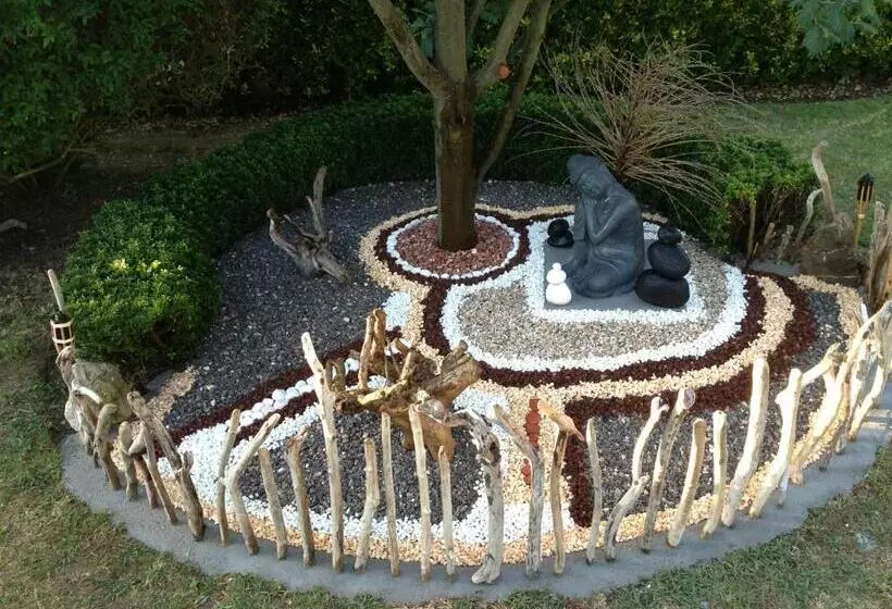 Hotelli El Jardin