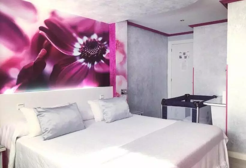 Hotelli El Jardin