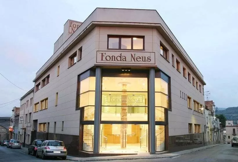 هتل Fonda Neus