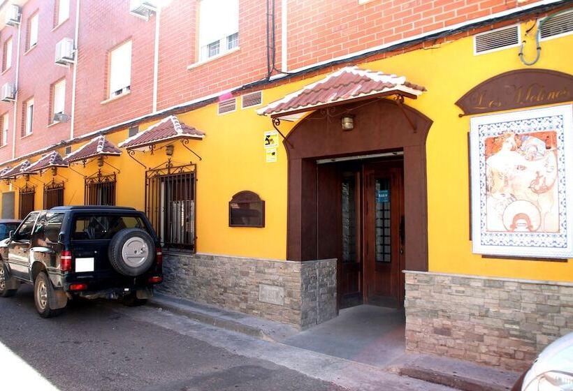 Отель Hostal Los Molinos