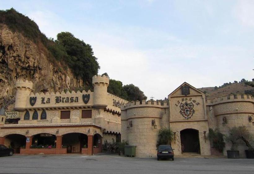 בית מלון כפרי La Brasa