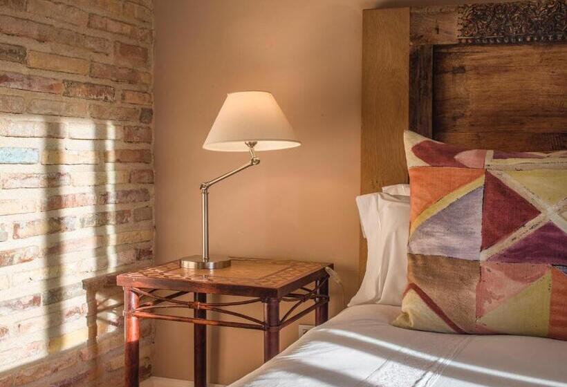 בית מלון כפרי La Torre Del Visco   Relais & Châteaux