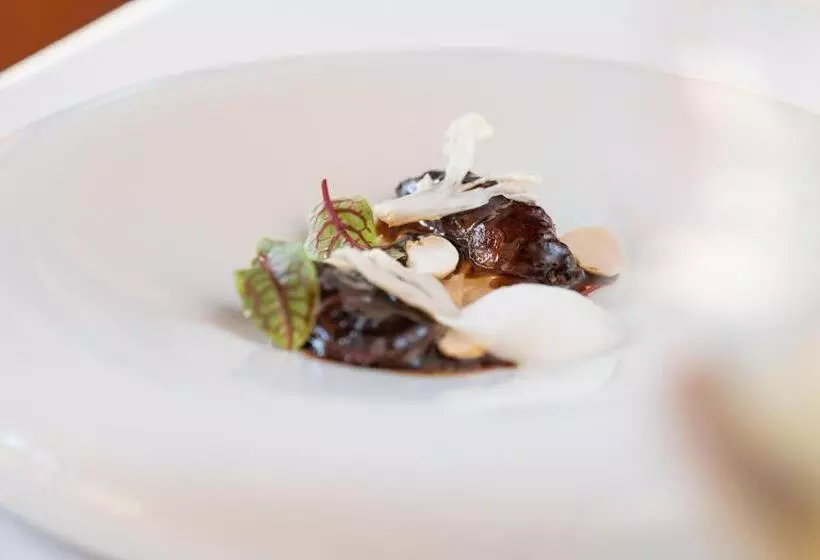 هتل La Torre Del Visco   Relais & Châteaux