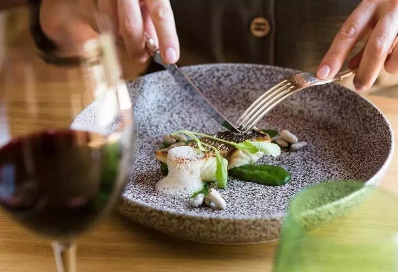 هتل La Torre Del Visco   Relais & Châteaux