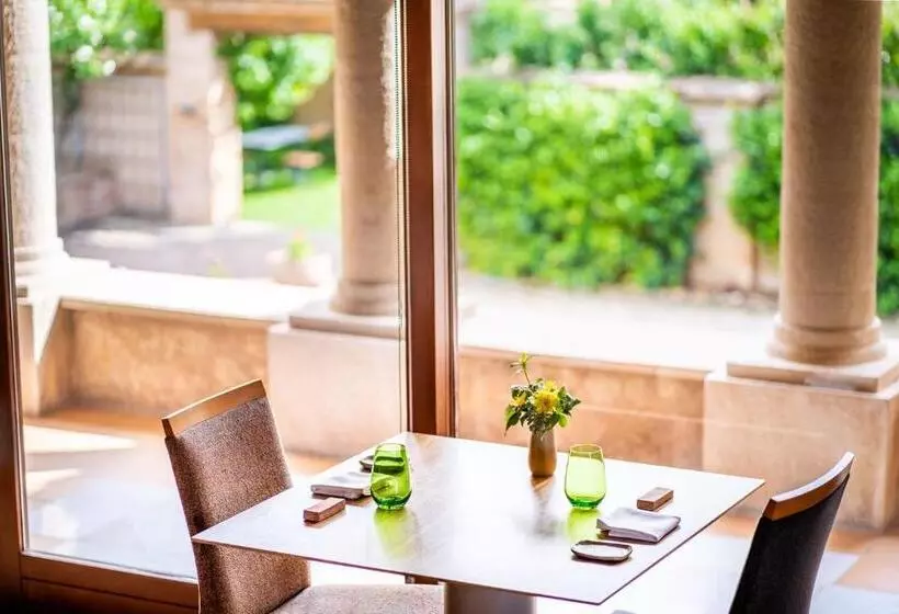 هتل La Torre Del Visco   Relais & Châteaux