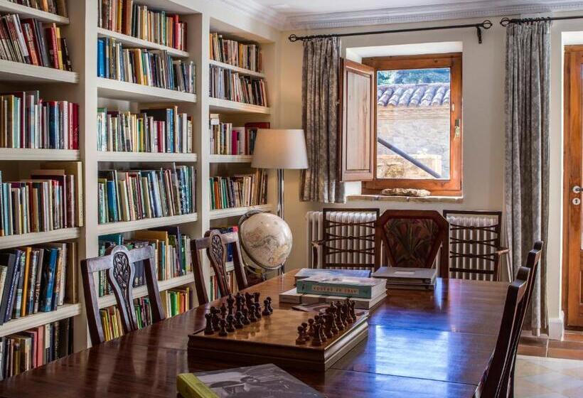 בית מלון כפרי La Torre Del Visco   Relais & Châteaux