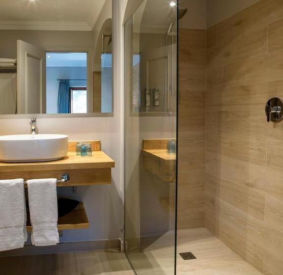 בית מלון כפרי La Torre Del Visco   Relais & Châteaux