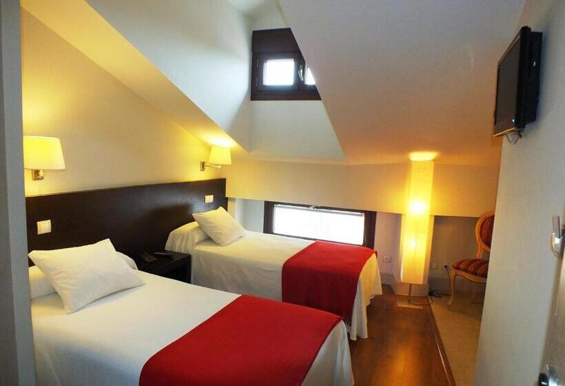 ホテル Puerta Del Arco