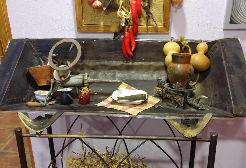 Отель Restaurante Segobriga