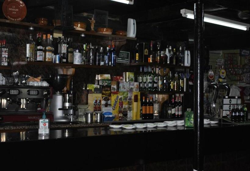 Отель Rural Los Perales