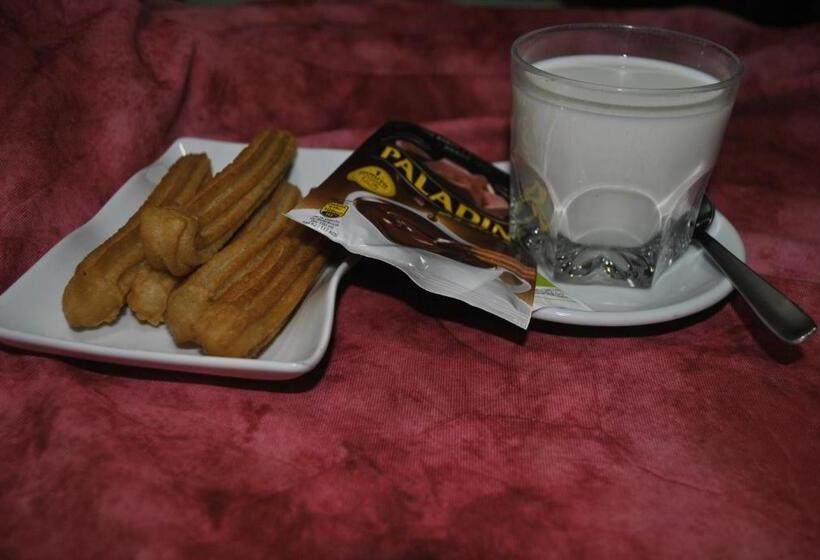 Отель Rural Los Perales