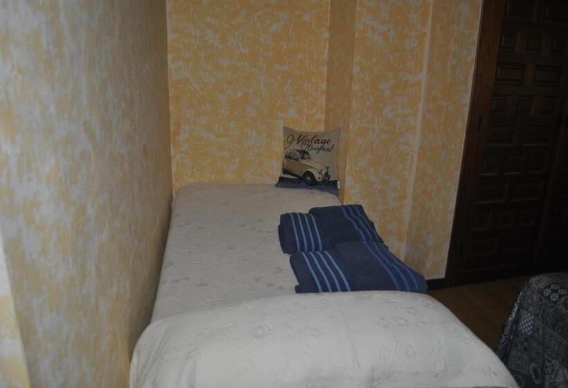 Отель Rural Los Perales