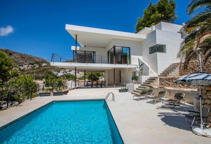 Laja   Panoramic Hillside Holiday House In Moraira