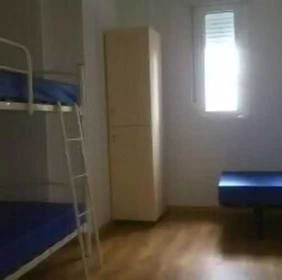 Pensión Albergue Puente Ribeira