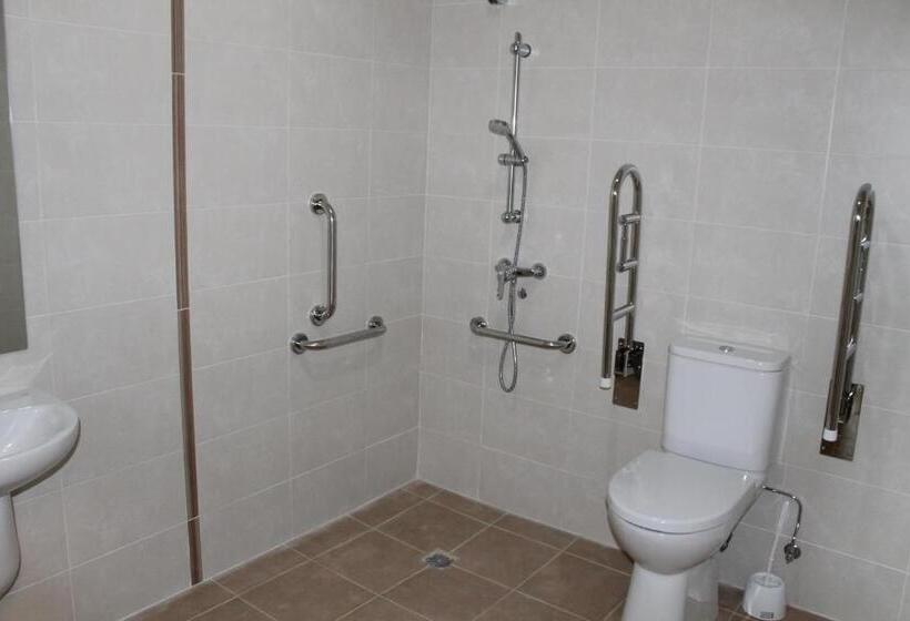 Pensión Albergue Puente Ribeira