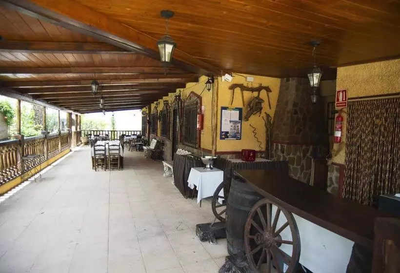 اقامتگاه Villa Campillo