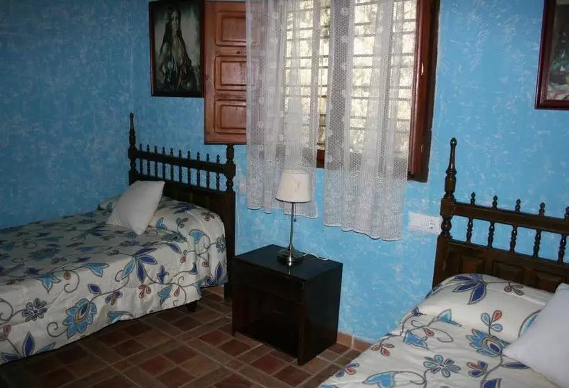 اقامتگاه Villa Campillo