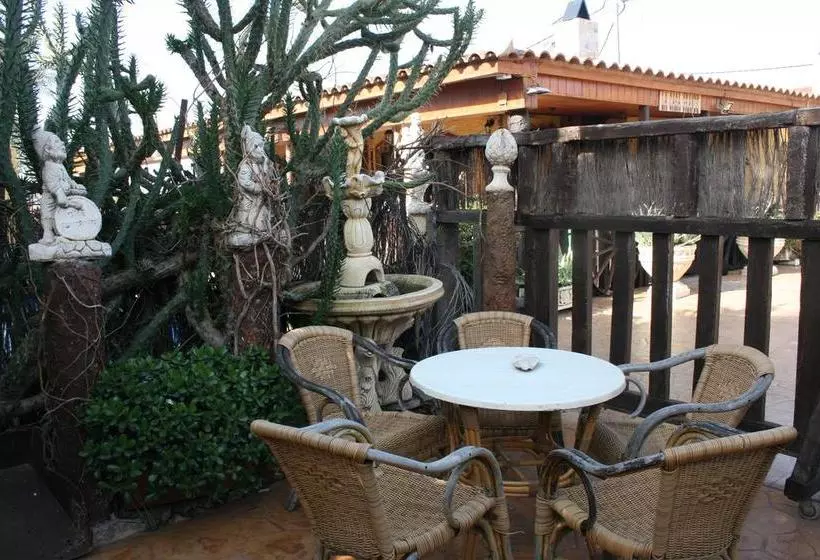 اقامتگاه Villa Campillo
