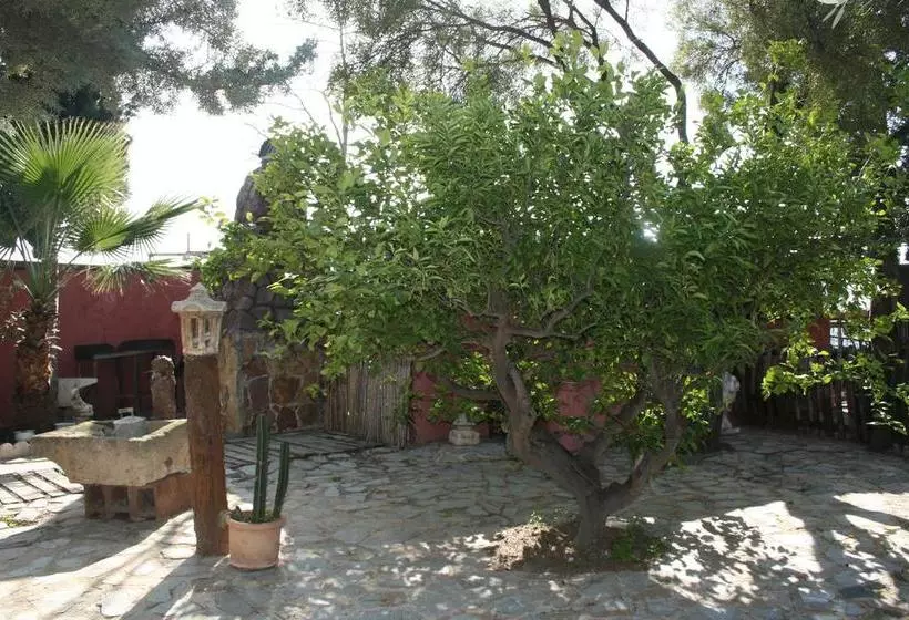 اقامتگاه Villa Campillo