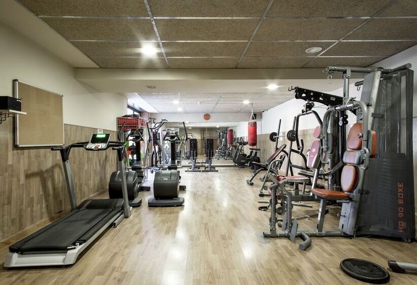 Residencia Universitaria Giner De Los Ríos