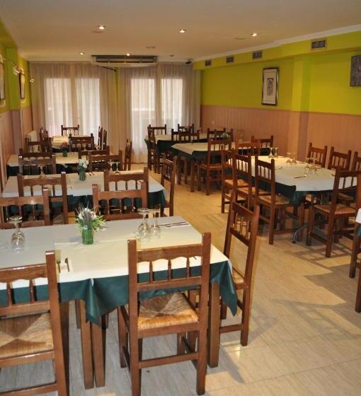 호스텔 Hostal Alcazaba